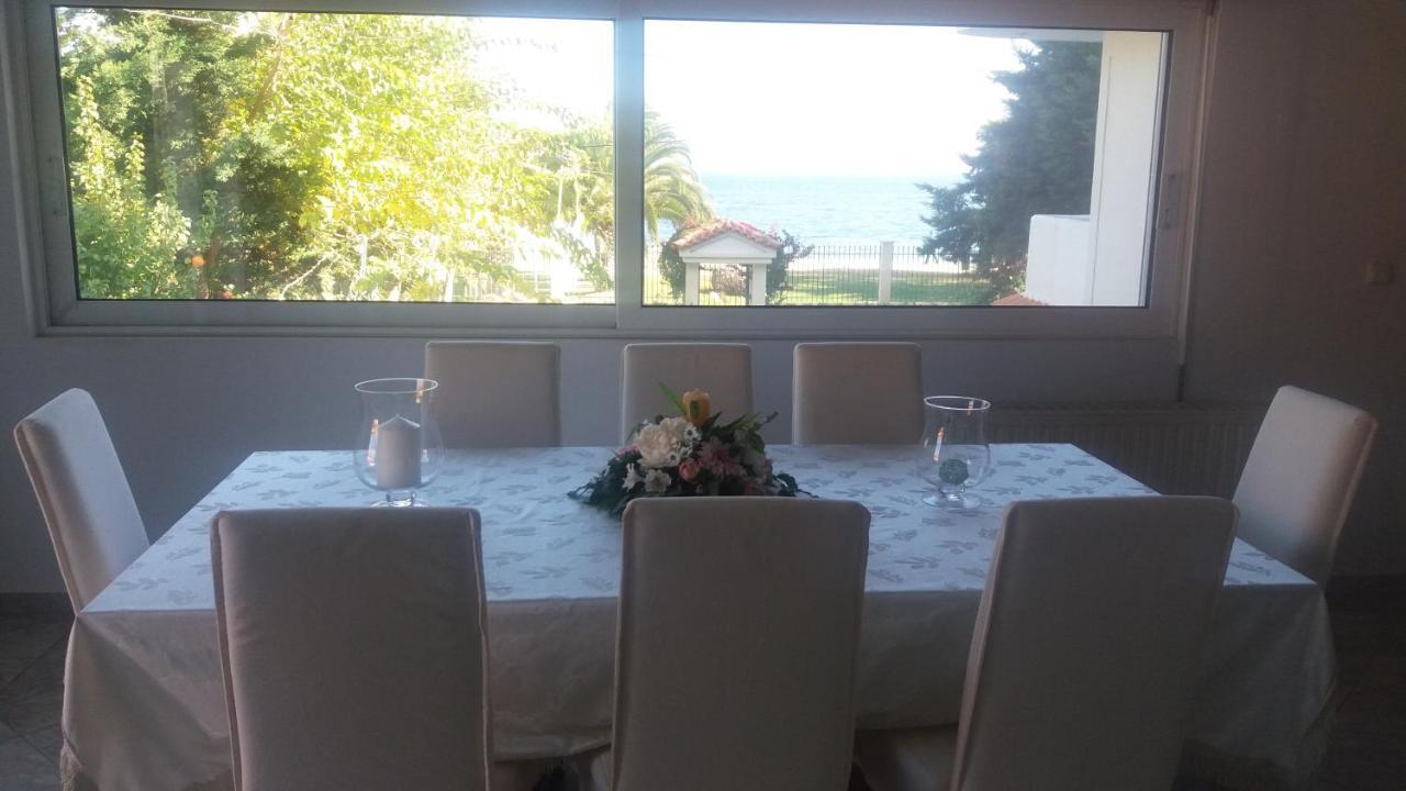 Beach House Villa Неа-Макри Номер фото